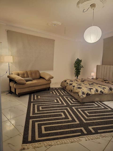 Living room, Photo of the whole room, Seating area