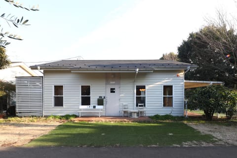 Property building, Day
