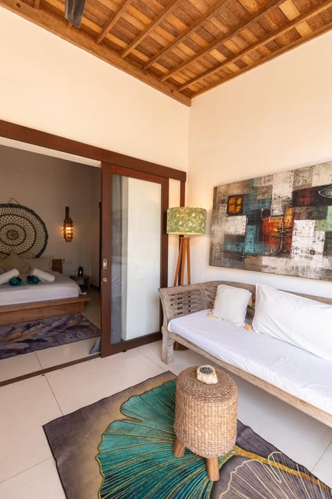 Living room, Photo of the whole room, Seating area, Bedroom