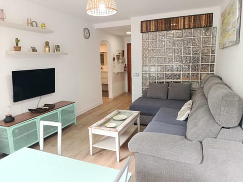 Communal lounge/ TV room, TV and multimedia, Living room