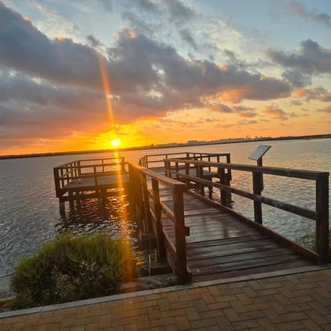 Nearby landmark, Sunrise