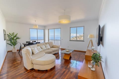 Living room, Sea view