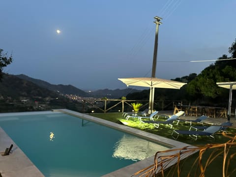 Garden, Balcony/Terrace, Pets, City view, Garden view, Mountain view, Pool view, Sea view, Swimming pool, Buffet breakfast, Asian breakfast, Italian breakfast, English/Irish breakfast, American breakfast, Lunch, Dinner, pet friendly
