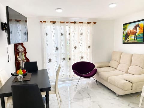 TV and multimedia, Living room, Dining area