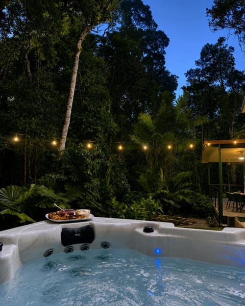 Hot Tub, Spa and wellness centre/facilities