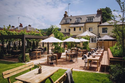 Property building, Restaurant/places to eat, Garden