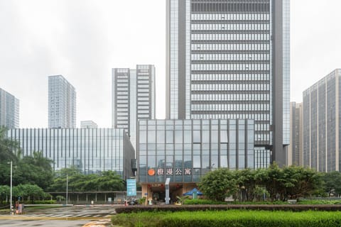 Property building, Day, Natural landscape, City view, Location