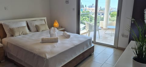 Balcony/Terrace, Bedroom, towels