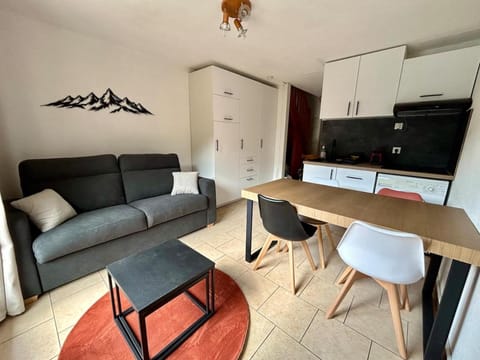 Kitchen or kitchenette, Living room, Dining area