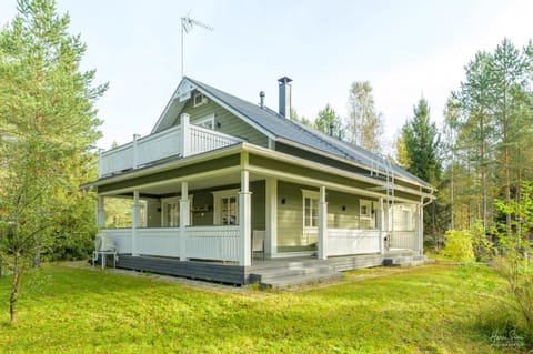 Property building, Day, Natural landscape, Garden view