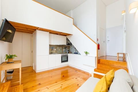 TV and multimedia, Kitchen or kitchenette, Living room
