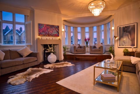 Night, Living room, Photo of the whole room, Seating area, Family