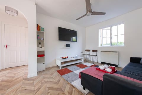 TV and multimedia, Seating area