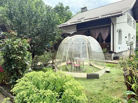 Garden, Garden view
