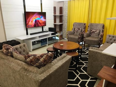 Communal lounge/ TV room, TV and multimedia, Living room, Seating area, Evening entertainment
