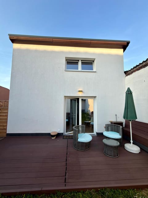 Patio, Balcony/Terrace