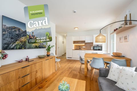Communal lounge/ TV room, TV and multimedia, Kitchen or kitchenette, Living room, Dining area