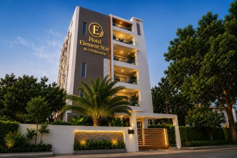 Property building, Day