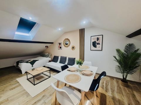 Living room, Photo of the whole room