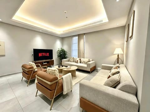 TV and multimedia, Living room, Photo of the whole room, Seating area