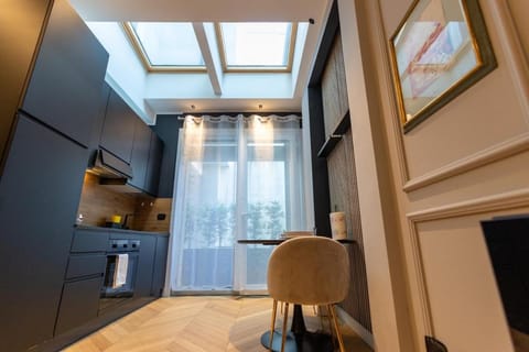 TV and multimedia, Coffee/tea facilities, Kitchen or kitchenette, oven