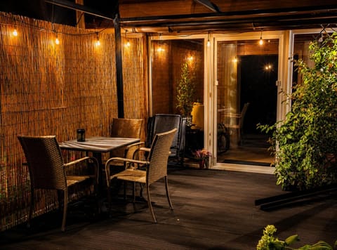 Patio, Night