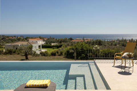 Patio, Day, Natural landscape, View (from property/room), Balcony/Terrace, Pool view, Sea view, Swimming pool, sunbed