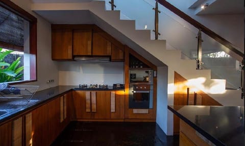 Kitchen or kitchenette, Kitchen or kitchenette, Communal kitchen, stove, kitchen, kitchen