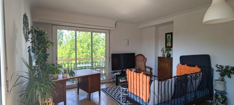 Communal lounge/ TV room, TV and multimedia, Living room, Seating area