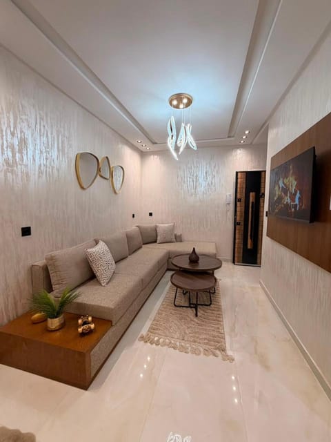 TV and multimedia, Living room, Photo of the whole room, Seating area