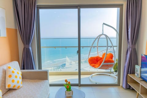 Living room, Photo of the whole room, Seating area, Sea view