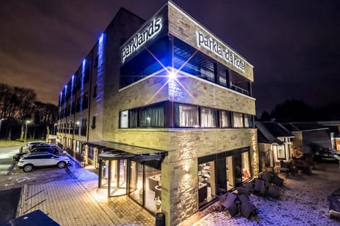Property building, Facade/entrance, Bird's eye view