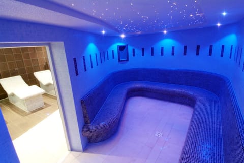Sauna, Steam room, Spa and wellness centre/facilities