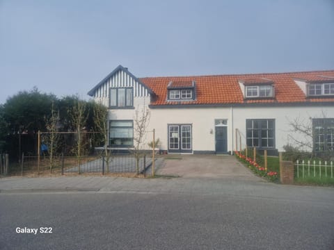 Property building, Patio, Street view, Parking