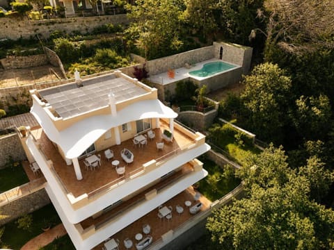Property building, Day, Natural landscape, Pool view, Swimming pool