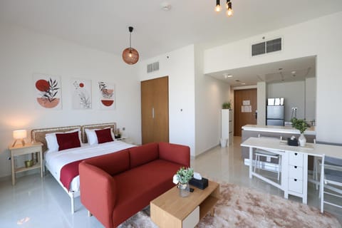Bed, Kitchen or kitchenette, Living room, Photo of the whole room, Seating area, Dining area, Bedroom, air conditioner