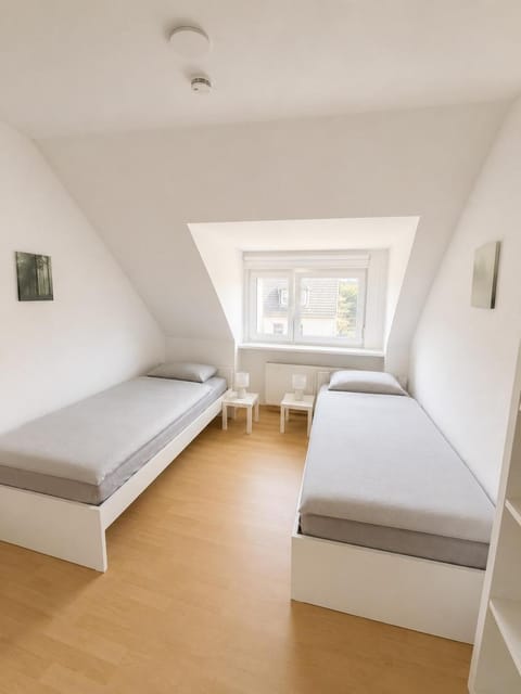 Bed, Photo of the whole room, Bedroom, heating