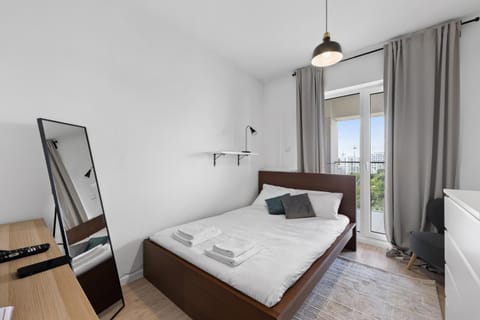 Bed, Photo of the whole room, Bedroom, towels, wardrobe