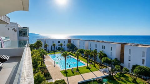 Garden, Swimming pool