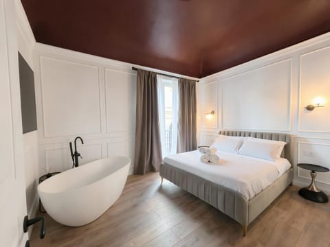 Bed, Photo of the whole room, Bedroom, Bath, towels