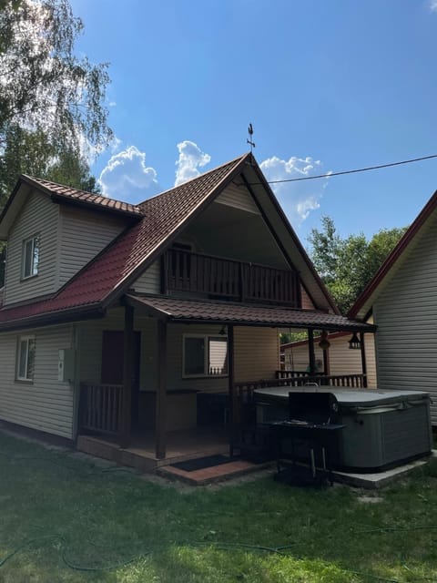 Property building, Spring, Hot Tub, Swimming pool