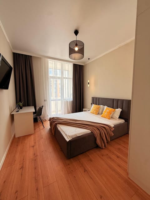 Communal lounge/ TV room, Bed, TV and multimedia, Living room, Photo of the whole room, Bedroom, towels