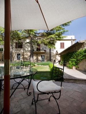 Garden, Swimming pool