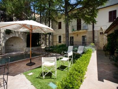 Garden, Swimming pool