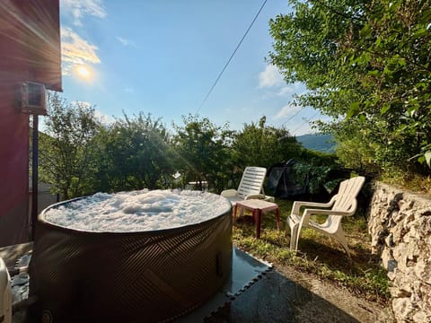 Patio, Spring, Day, Natural landscape, Garden, Hot Tub, Garden view, sunbed