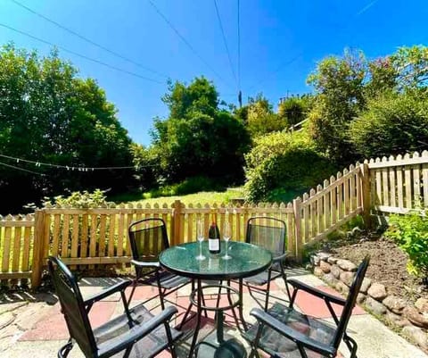 Patio, Garden, Balcony/Terrace, Garden view