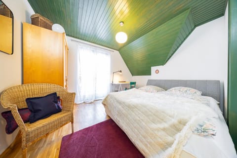 Bed, Photo of the whole room, Bedroom, wardrobe