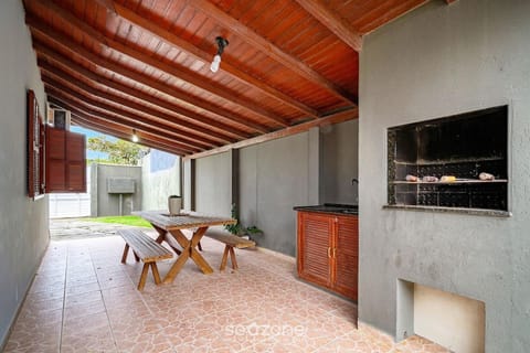 BBQ facilities, Balcony/Terrace, Seating area