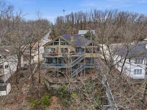 Property building, Day, Bird's eye view