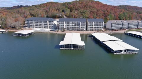 Property building, Day, Lake view, River view